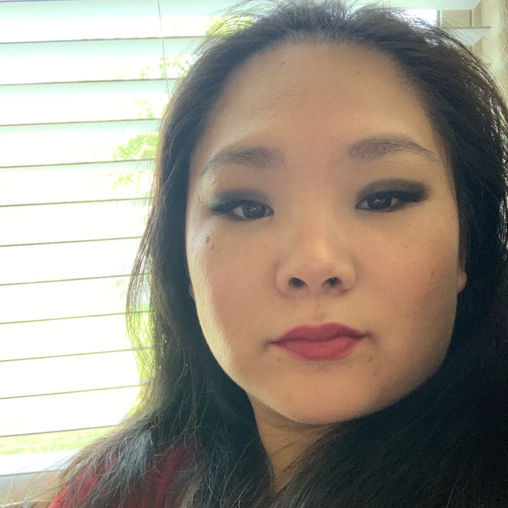 Meet your Posher, Lacey